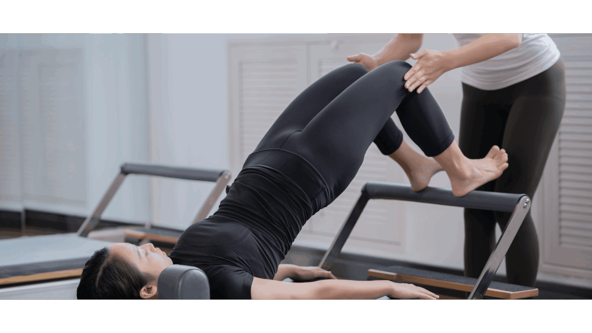 En este momento estás viendo PILATES TAMBIEN ES  FUERZA
